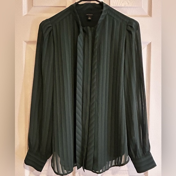 Ann Taylor Women’s Forest Green Button-down Collared Blouse w/ Neck Belt Sz. XS - Picture 1 of 10